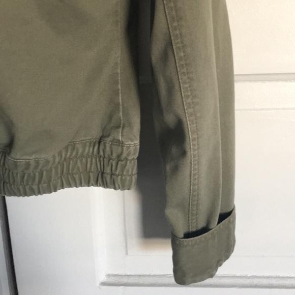Olive green canvas jacket. Rubbish. M - Picture 5 of 5